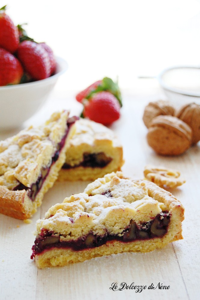 streuselkuchen mit heidelbeeren und nüssen