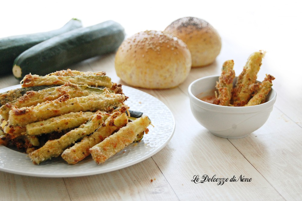 GEBACKENE ZUCCHINI-STICKS