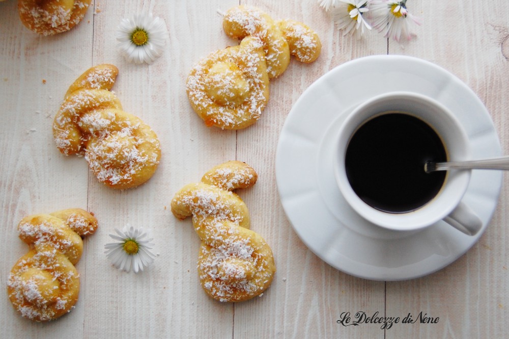 OSTERHÄSCHEN AUS MÜRBETEIG