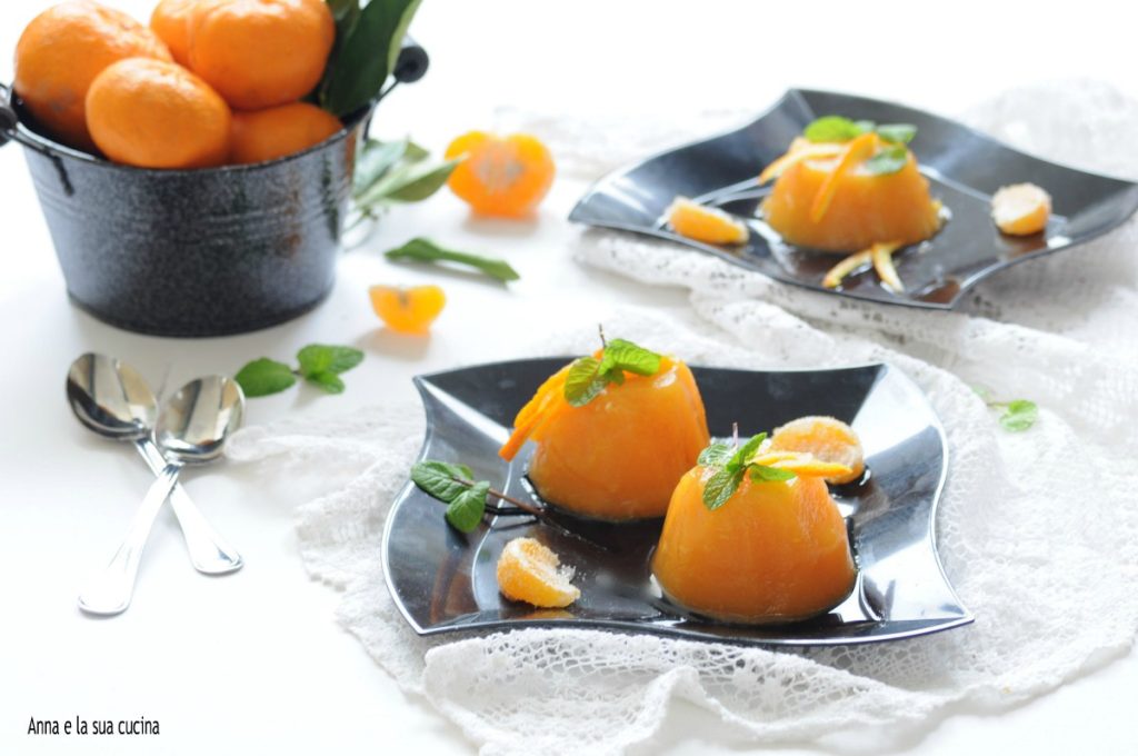 Mandarinengelee mit gezuckerten Spalten