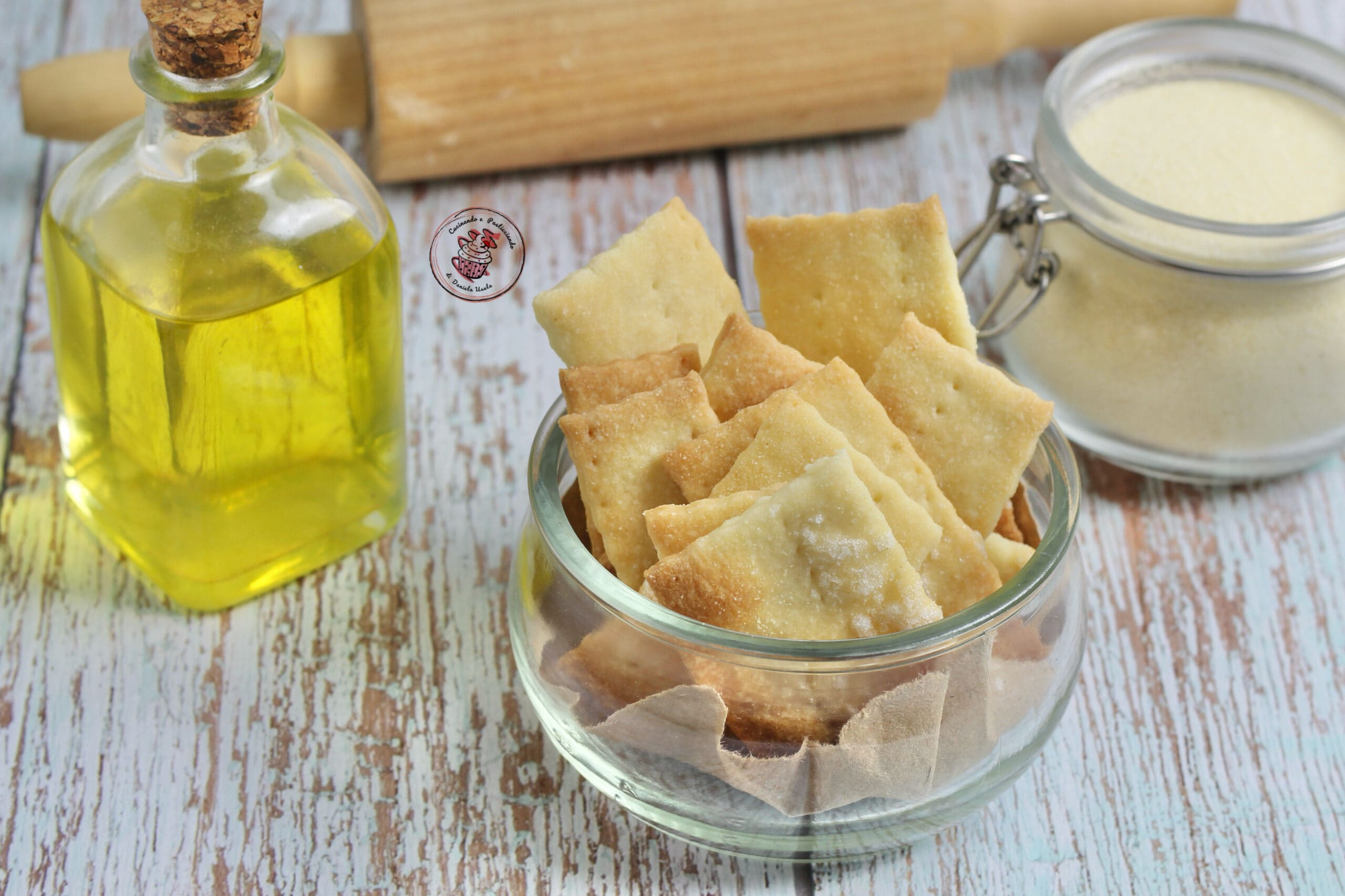 Cracker mit Resten von Sauerteig
