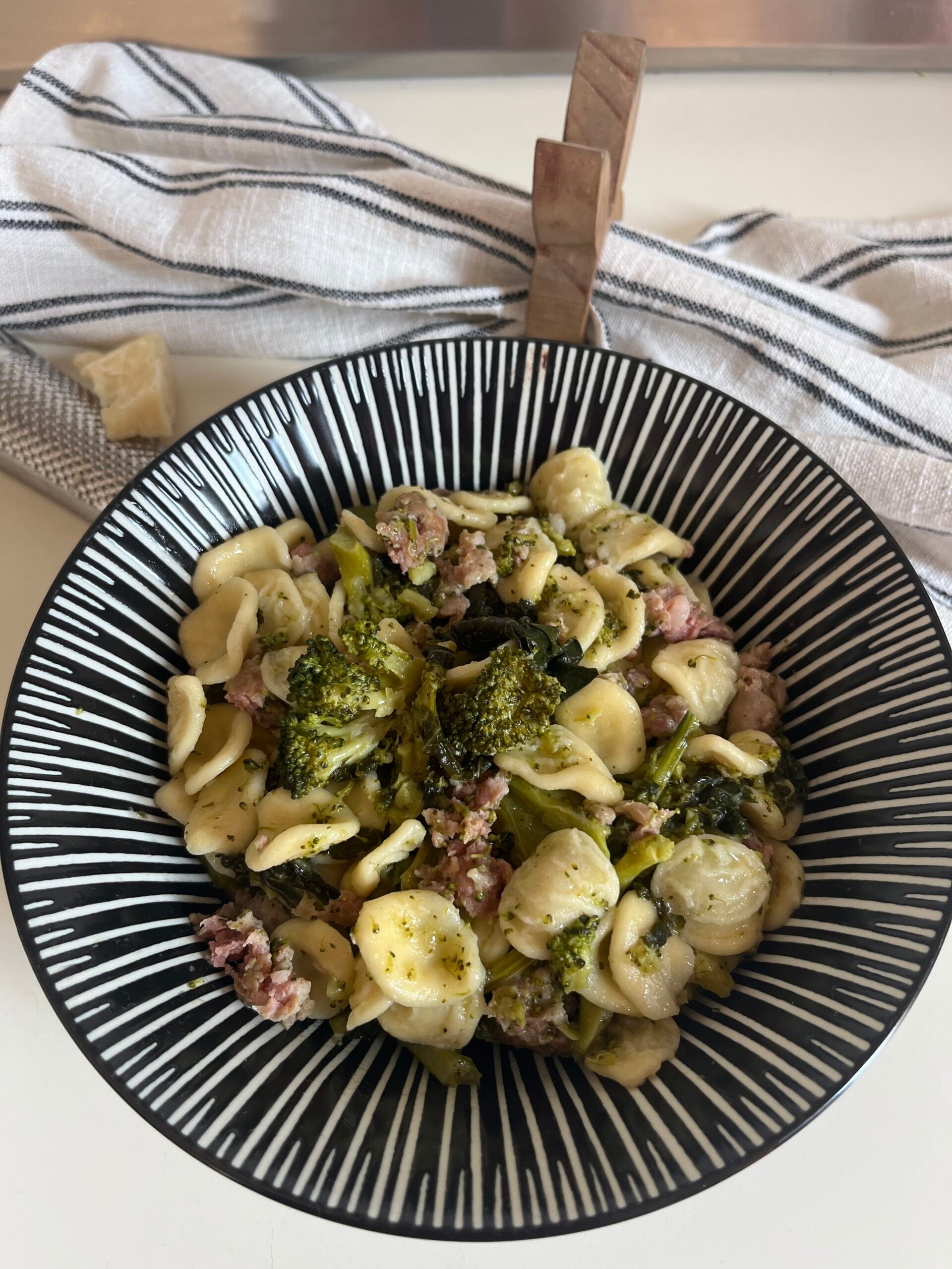 Orecchiette mit Brokkoli und Wurst
