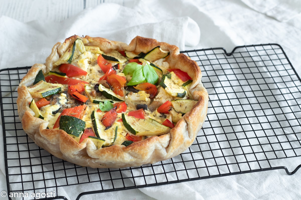 Einfache und leckere Quiche mit Ricotta und Gemüse
