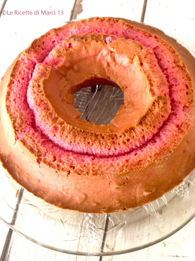 Einfacher Osterkranz. Ciaramicola