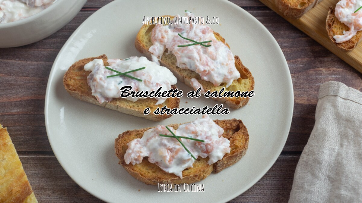 Bruschetta mit Lachs und Stracciatella