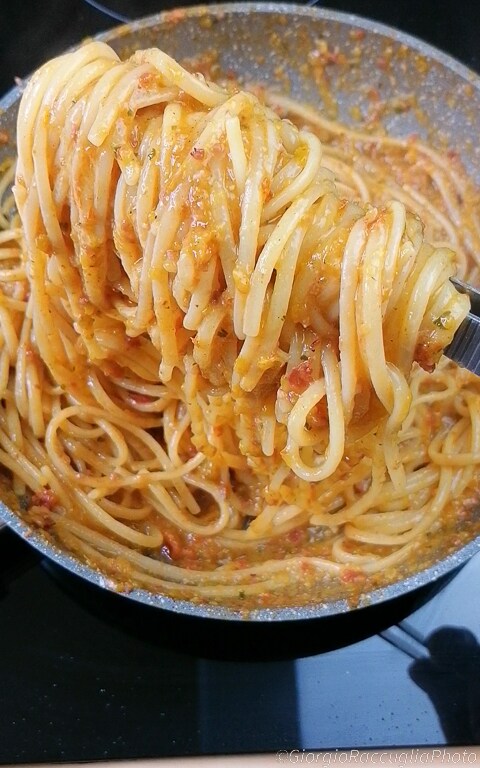 Fettuccine mit Paprikapesto