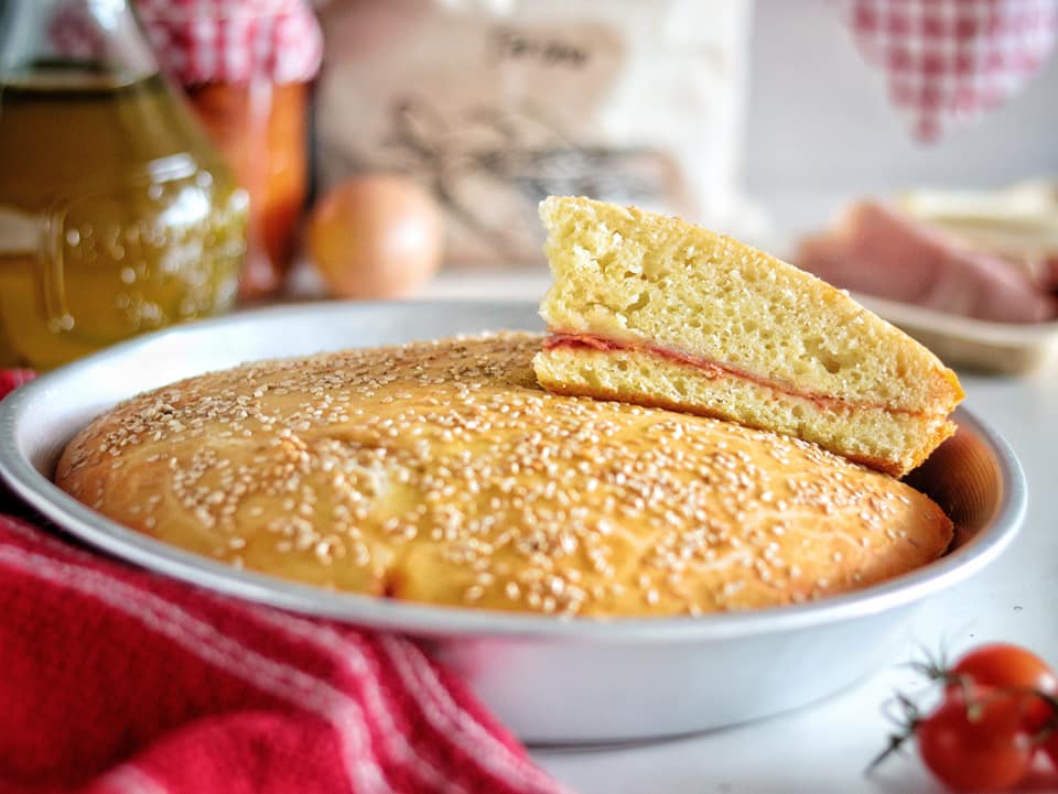 Focaccia mit weichem Teig (gefüllt)
