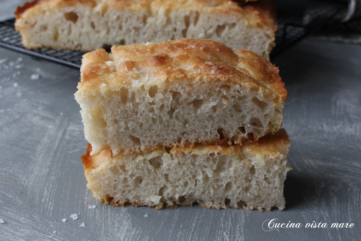 Focaccia viele Blasen