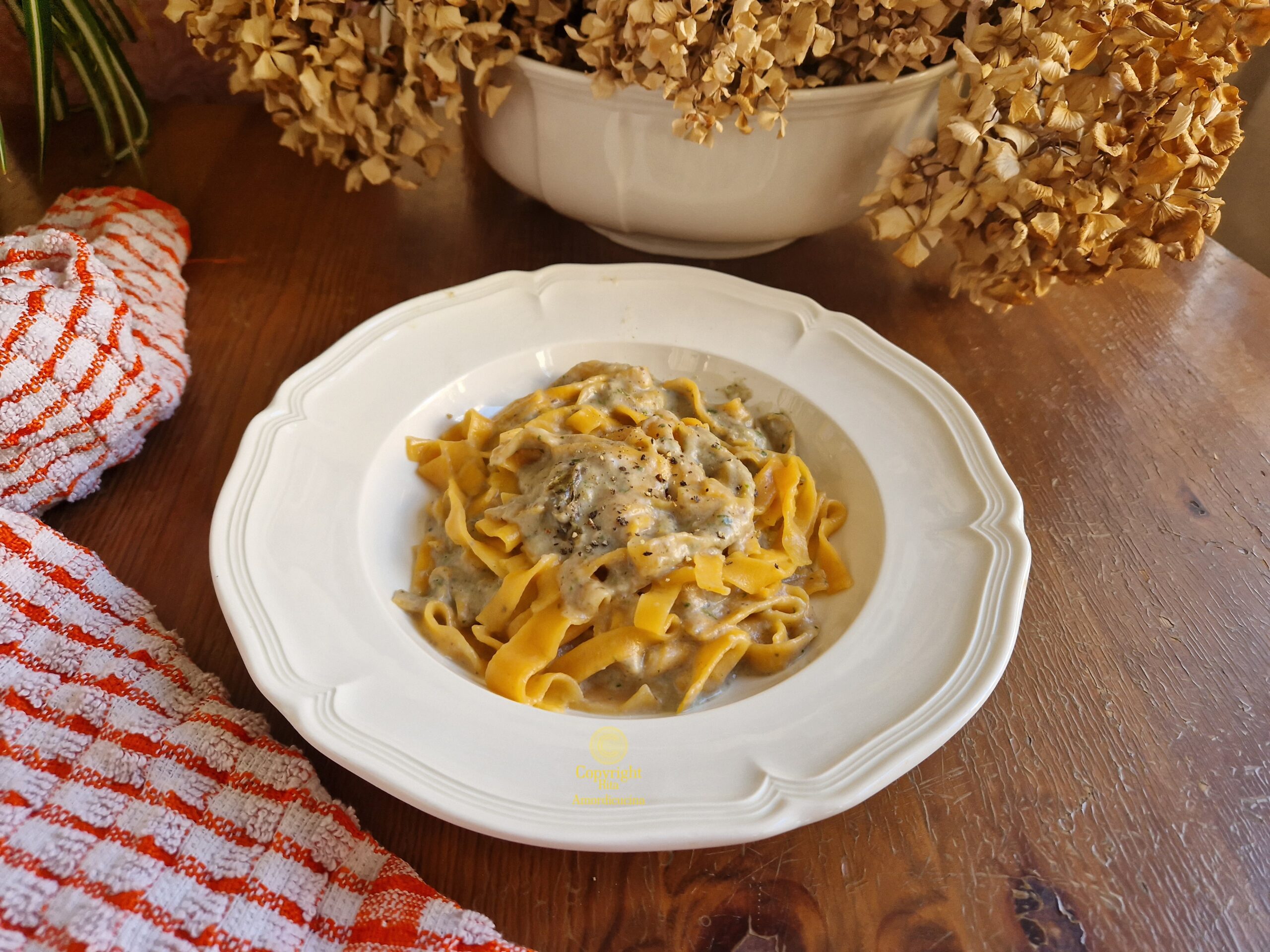 Kürbis-Tagliatelle mit Blütenpesto