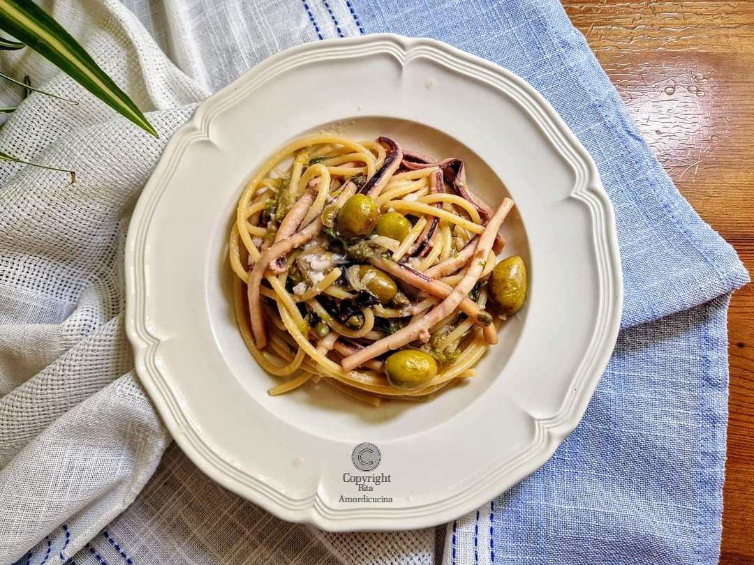 Spaghetti mit Kalmaren und Endivie