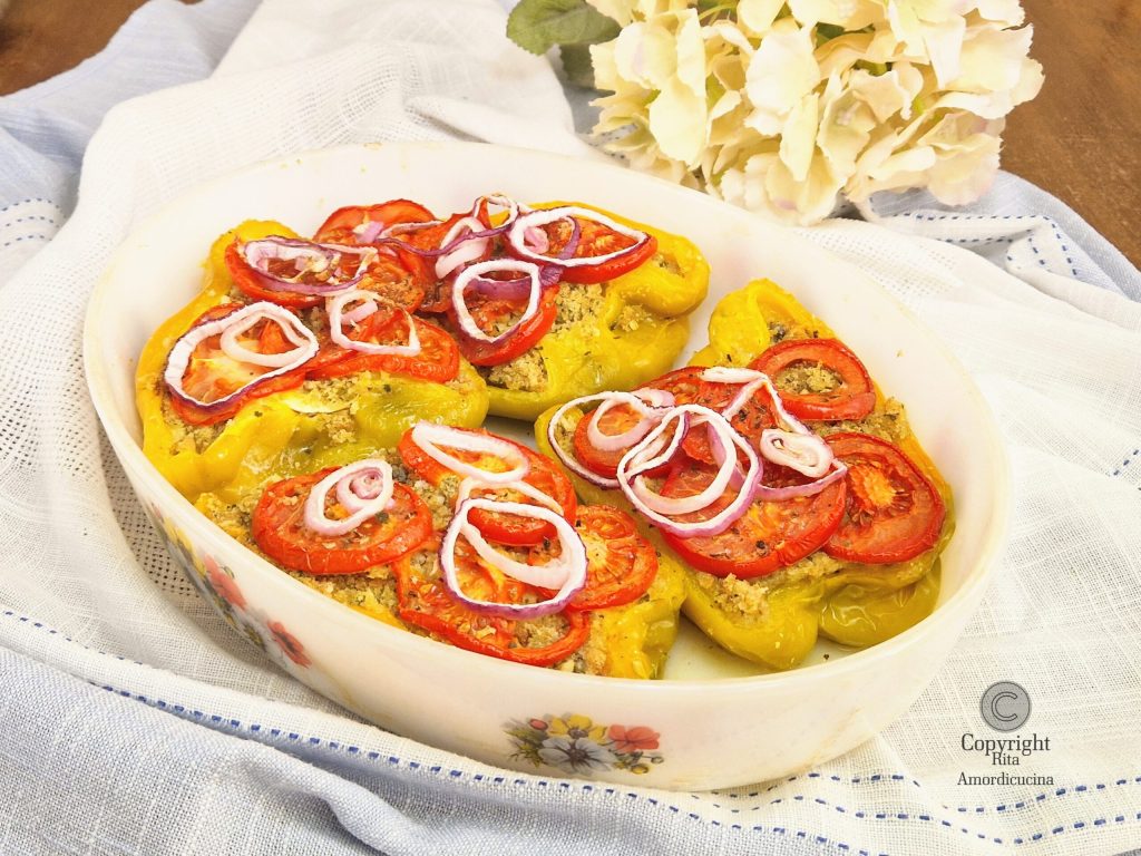 Große gefüllte Paprika