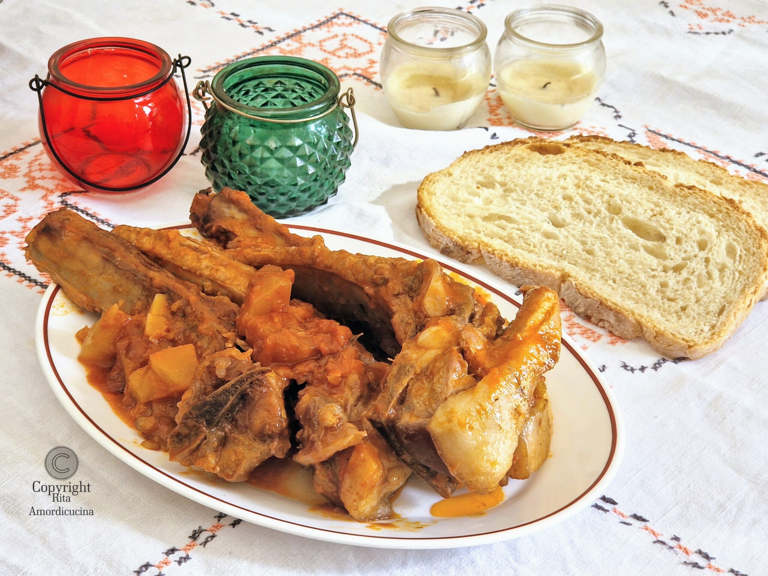 Schweinerippchen in Sauce