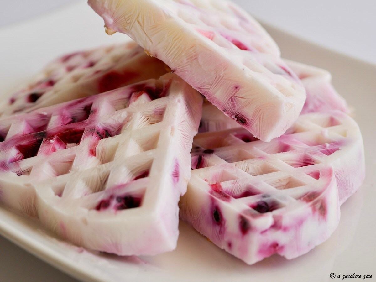 Frozen Yogurt Bark gefrorene Joghurt-Riegel mit Früchten und…