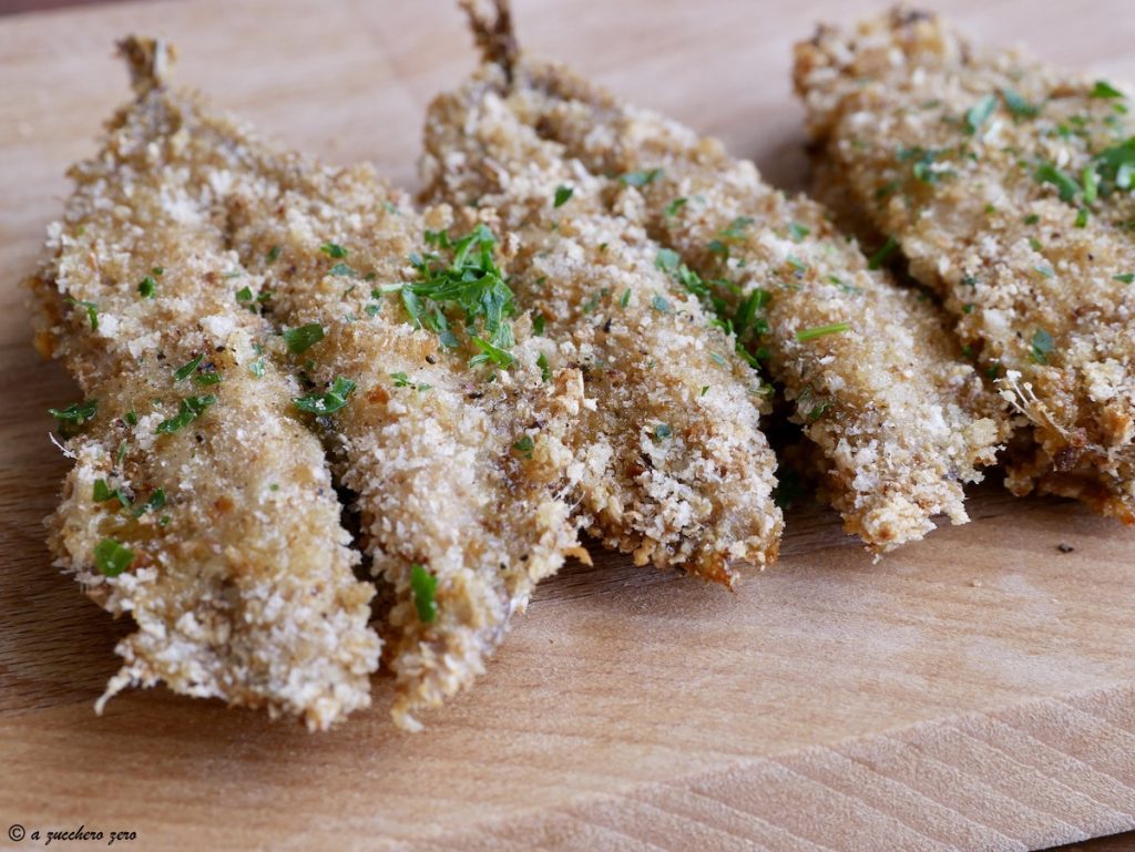 Gebackene gratinierte Sardellen mit Panade ohne Ei | leichte und knusprige Rezept