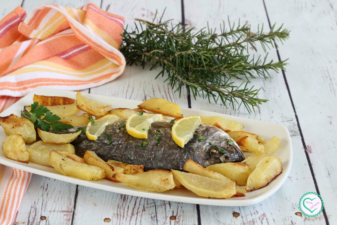 Gebratene Dorade mit Kartoffeln