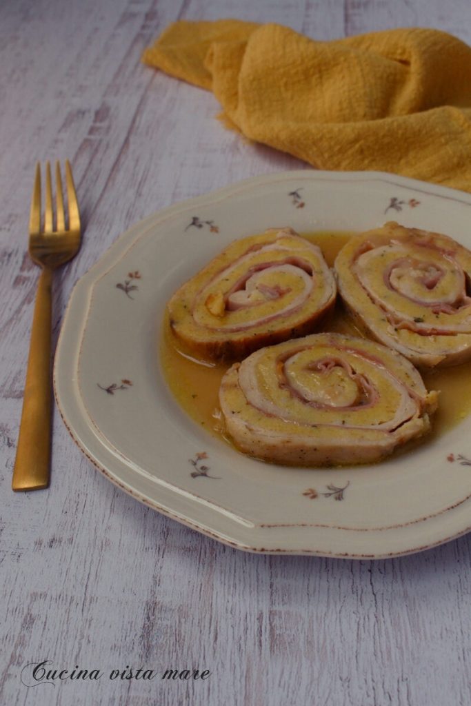 Gefüllte Hähnchenrolle Küche mit Meerblick