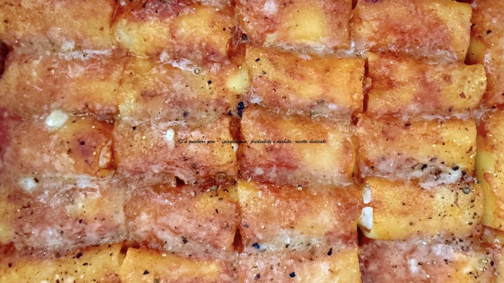 Gefüllte Paccheri mit Ricotta aus dem Ofen oder falsche Cannelloni