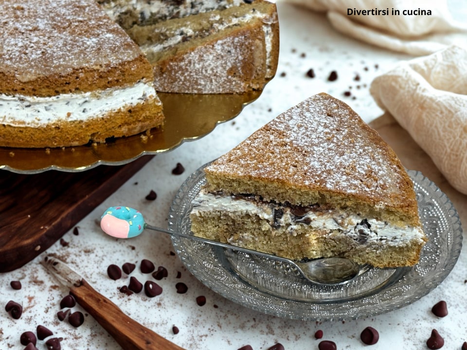 Gefüllter Stracciatella-Kuchen