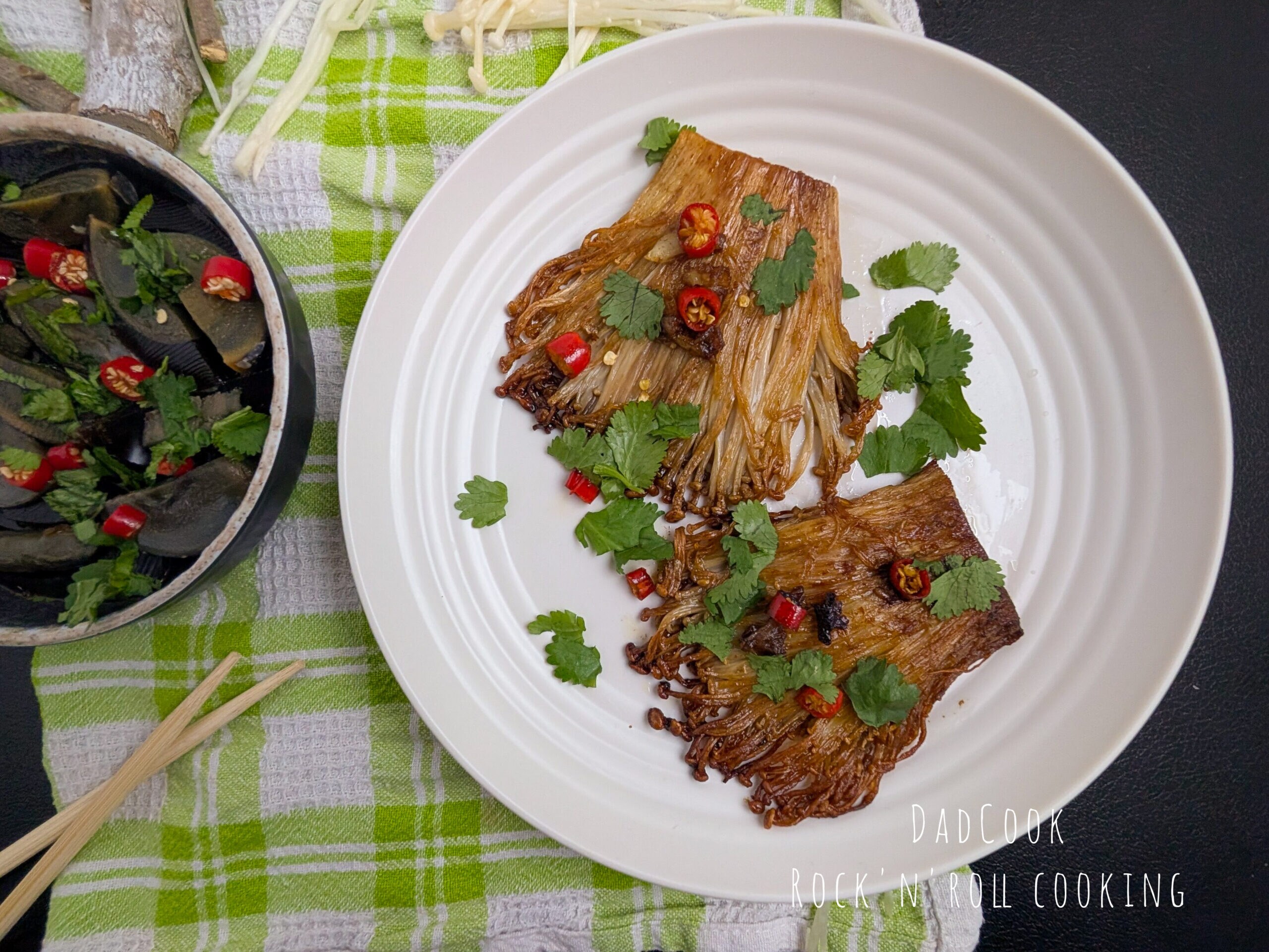 Gegrillte Enoki: das vegane „Steak“, das du nicht erwartest