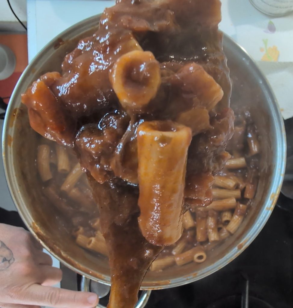 Geschmorte Ochsenschwanz mit Schokolade Video Rezept