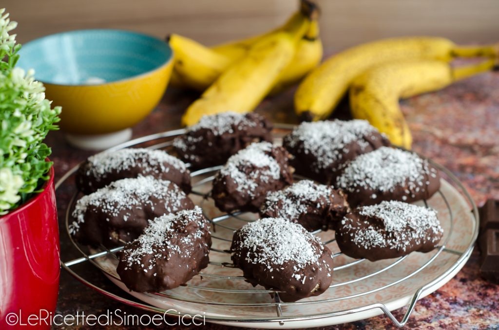 Hausgemachte Bounty fit ohne Laktose und ohne Zuckerzusatz