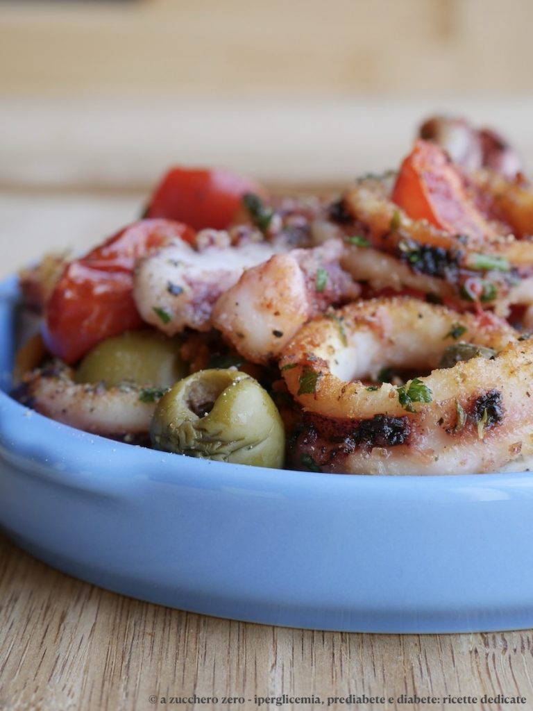 Gratinierte Tintenfische mit Tomaten in der Heißluftfritteuse