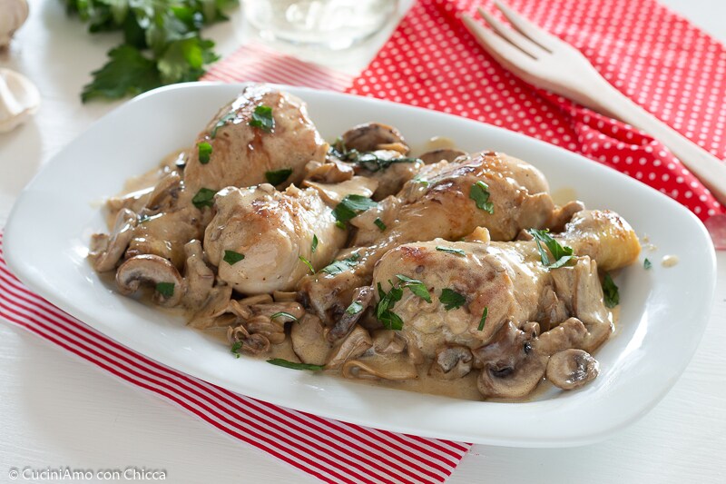 COSCE DI POLLO CON FUNGHI