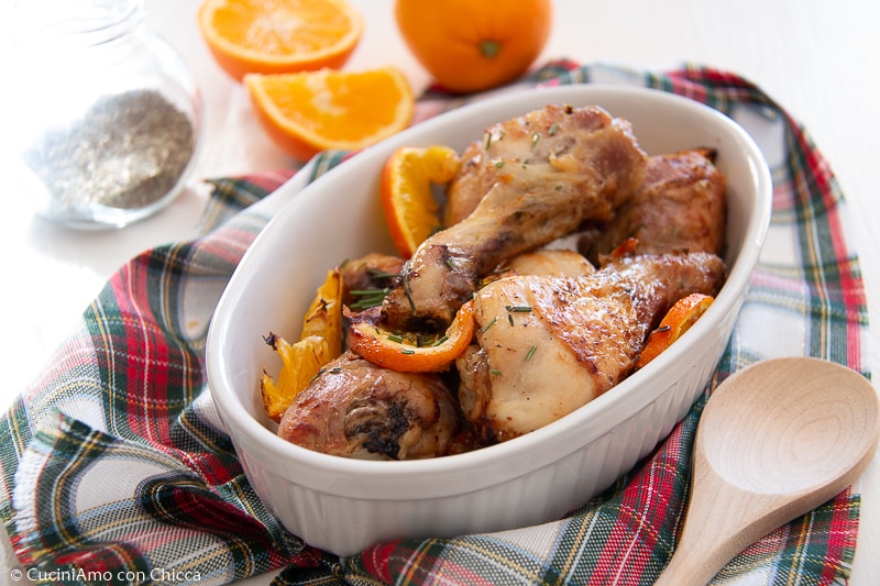HUHNKEULEN MIT ORANGE IN DER LUFTFRITTEUSE GEGART