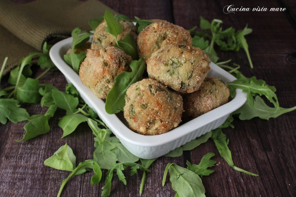 Hähnchenfrikadellen mit Rucola Küchenblick aufs Meer
