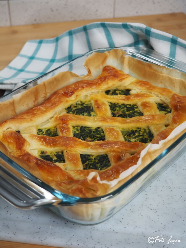 Herzhafter Kuchen mit Ricotta, Mangold und Geräuchertem Speck