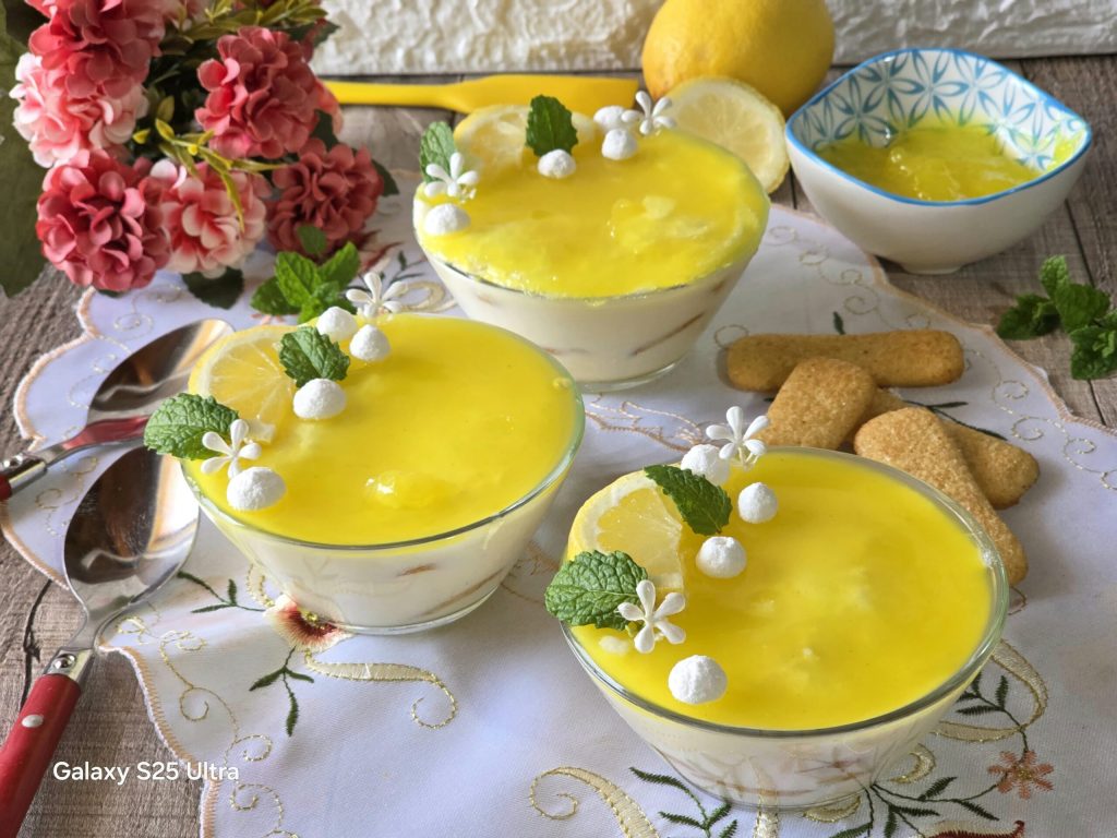 Zitronen-Tiramisu ein frisches und cremiges Dessert