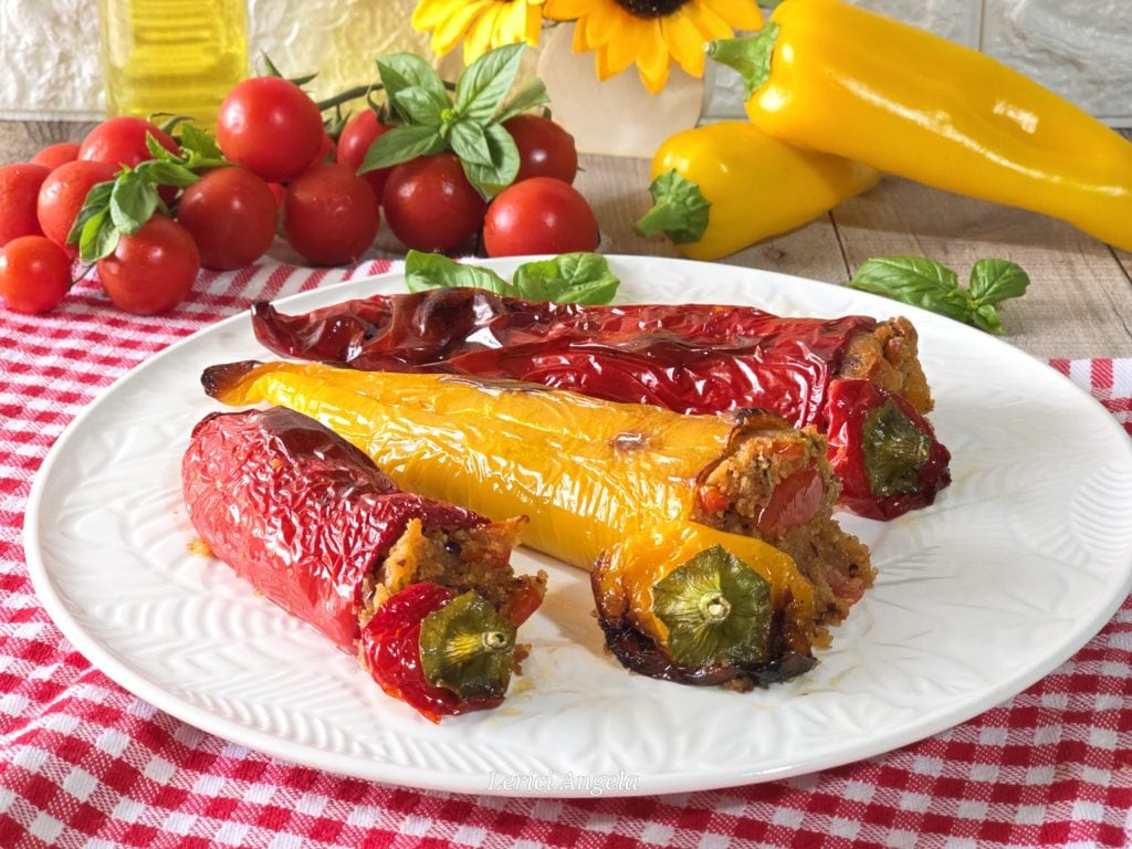 Gefüllte Spitzpaprika