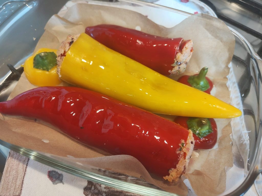 Gefüllte Spitzpaprika