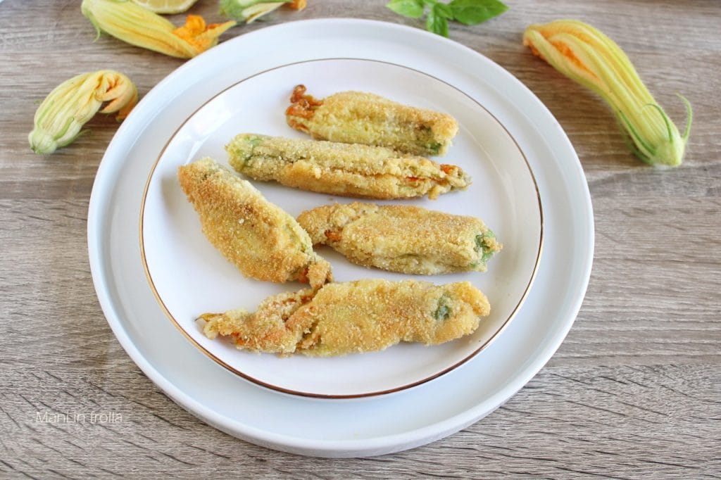 Gefüllte Zucchiniblüten mit Burrata und Anchovis