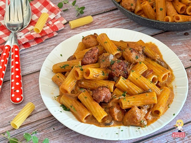 PASTA BOSCAIOLA
