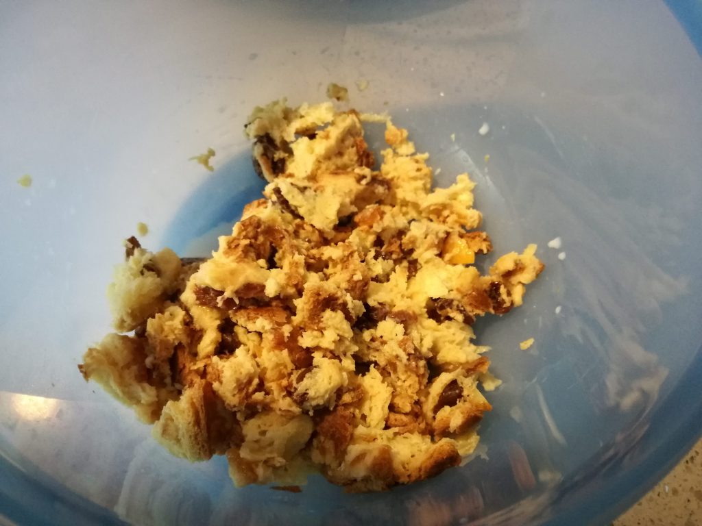 kleine Törtchen mit Panettone Zubereitung