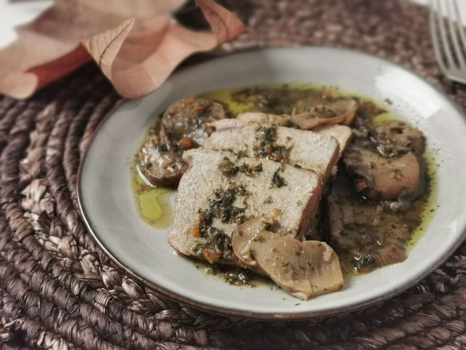 SCHWEINZUNGE MIT FRISCHEN STEINPILZEN
