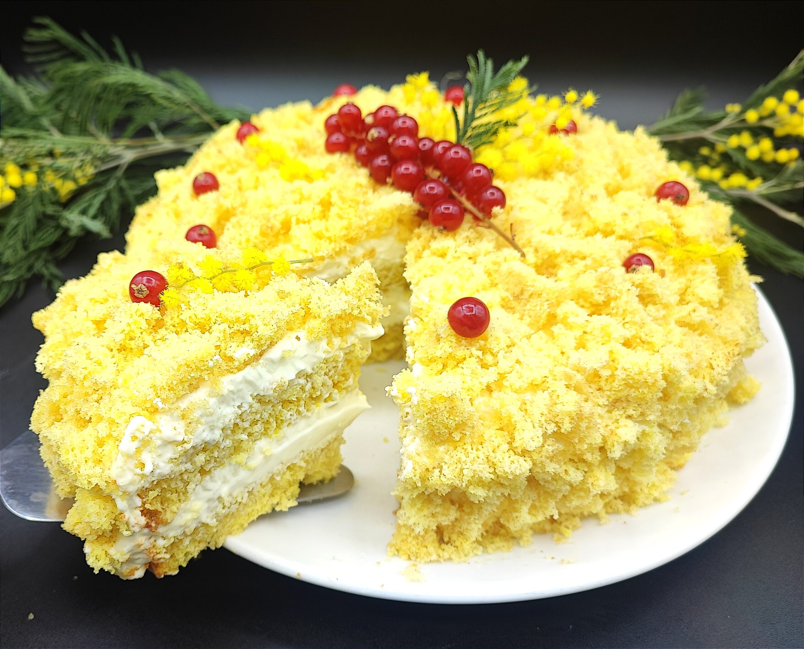 Klassische Mimosentorte