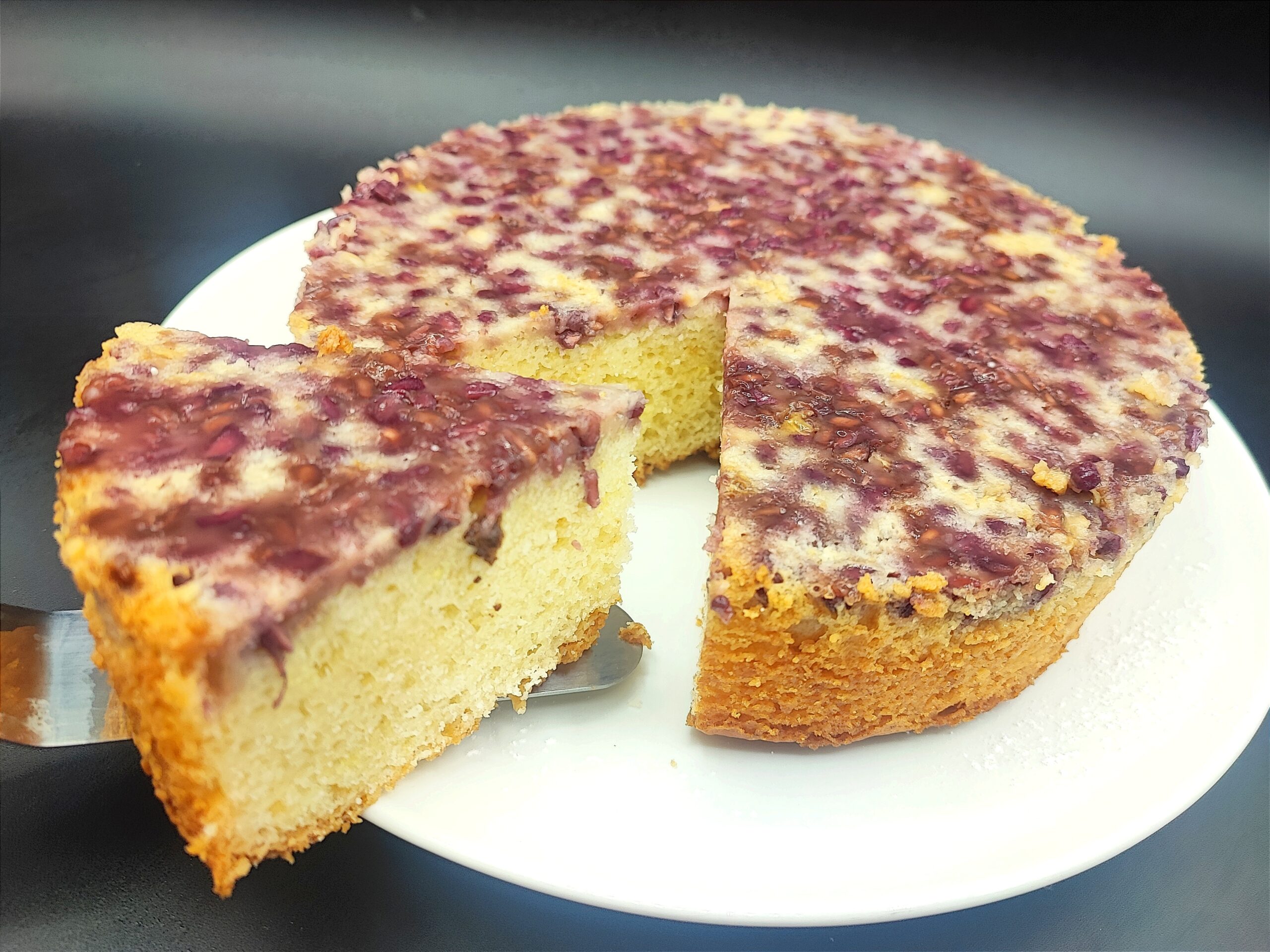 Gestürzter Granatapfelkuchen ohne Eier