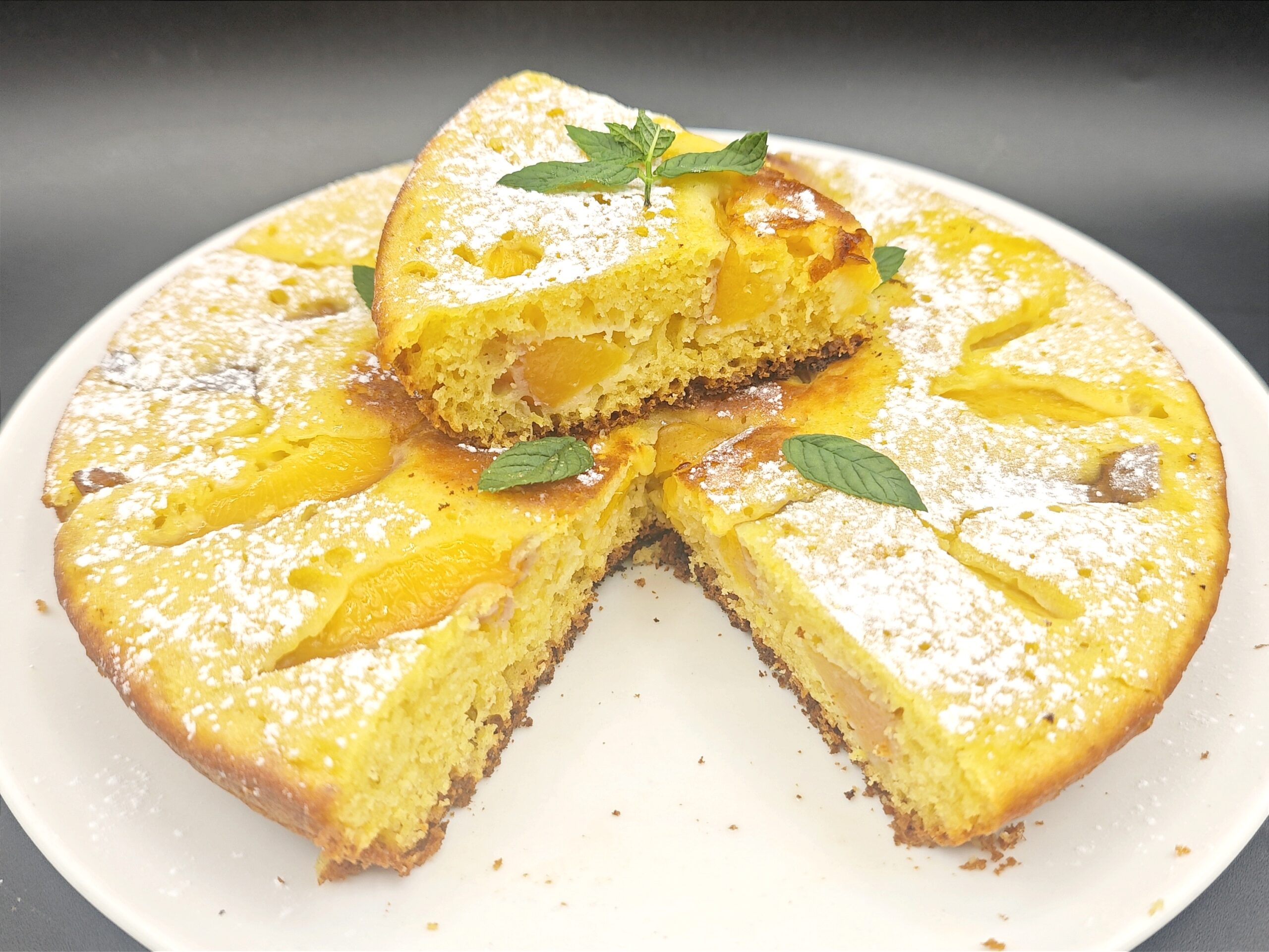 Pfirsichkuchen in der Pfanne