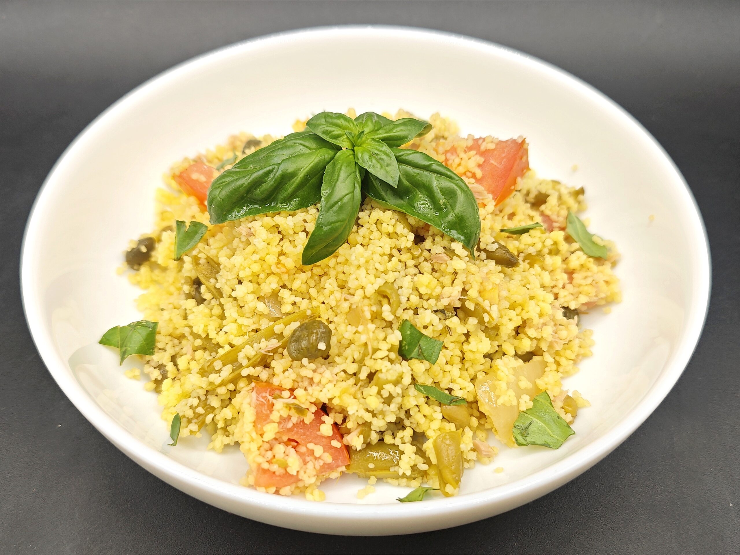 Couscous mit Thunfisch und grünen Bohnen