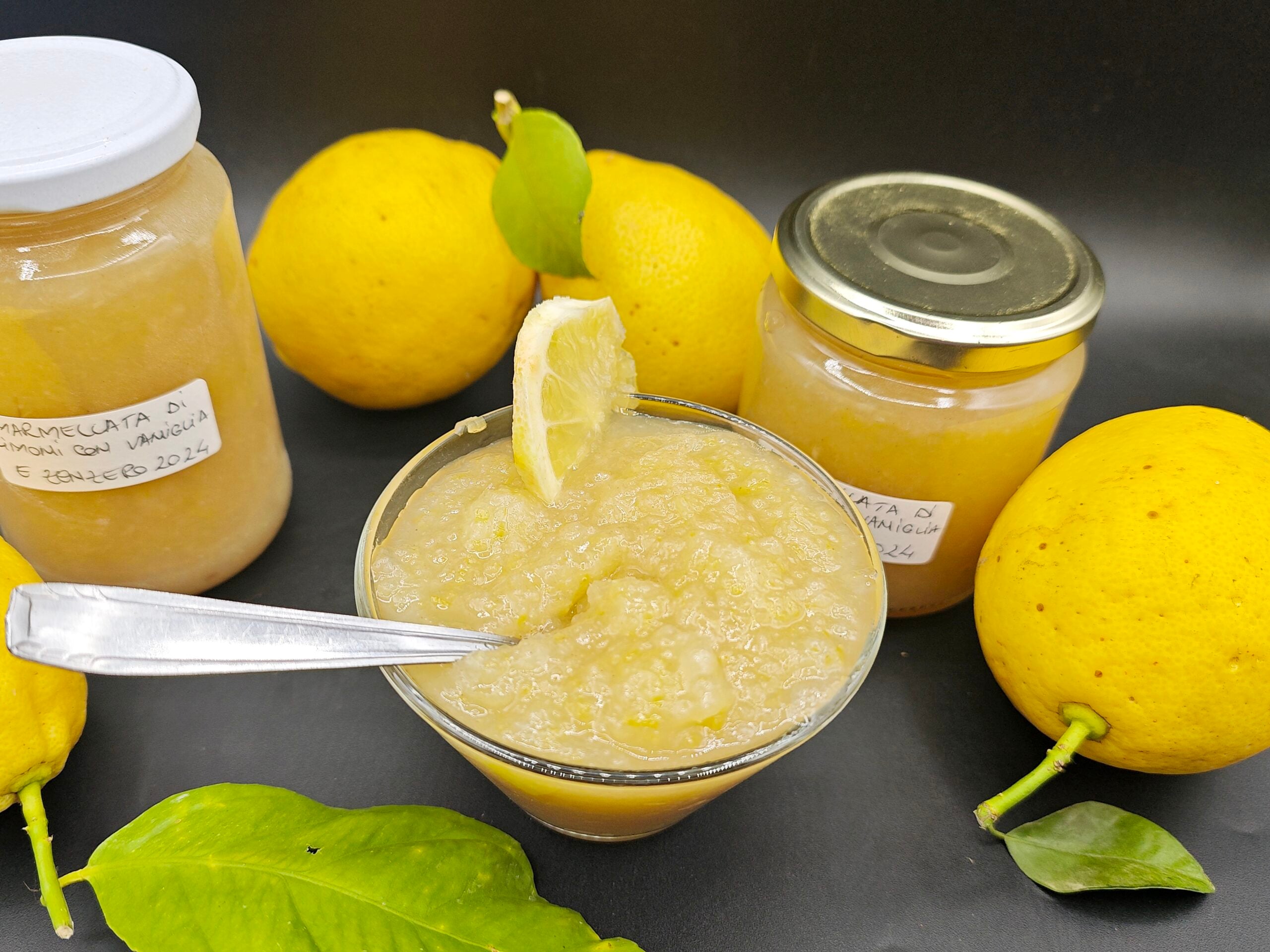 Zitronenmarmelade mit Vanille und Zimt