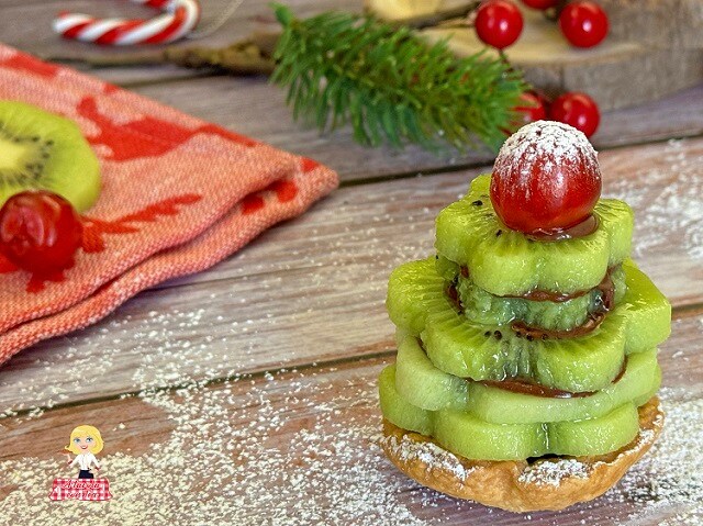 WEIHNACHTSBAUM mit OBST nur 3 ZUTATEN Kiwi Nutella und Blätterteig