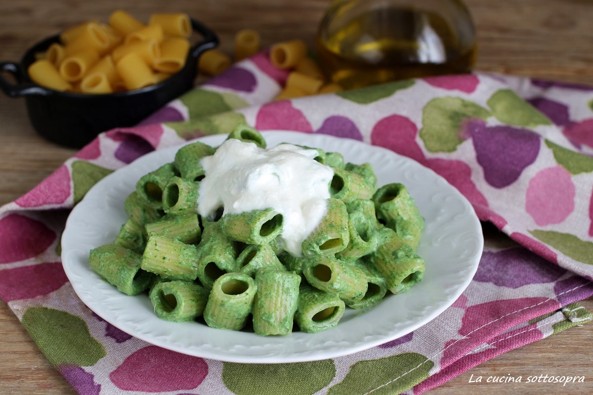 Pasta mit Ricotta und Spinat