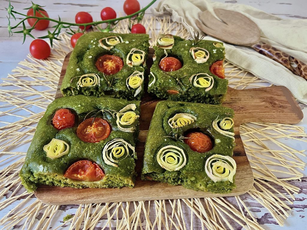 Sandwichbrot mit Himbeersauce