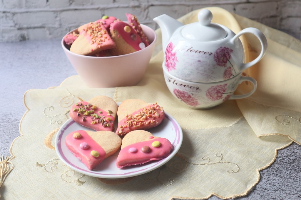 mürbeteigherzen zum valentinstag