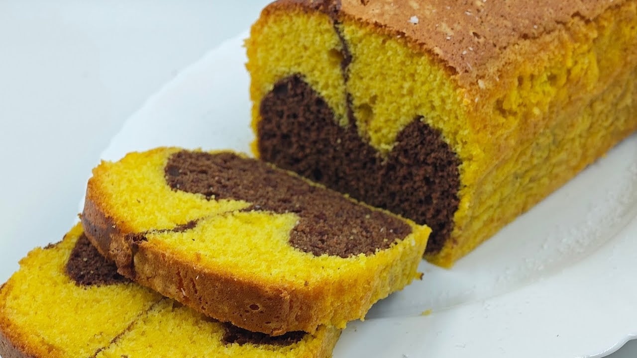 Marmorierter Plumcake
