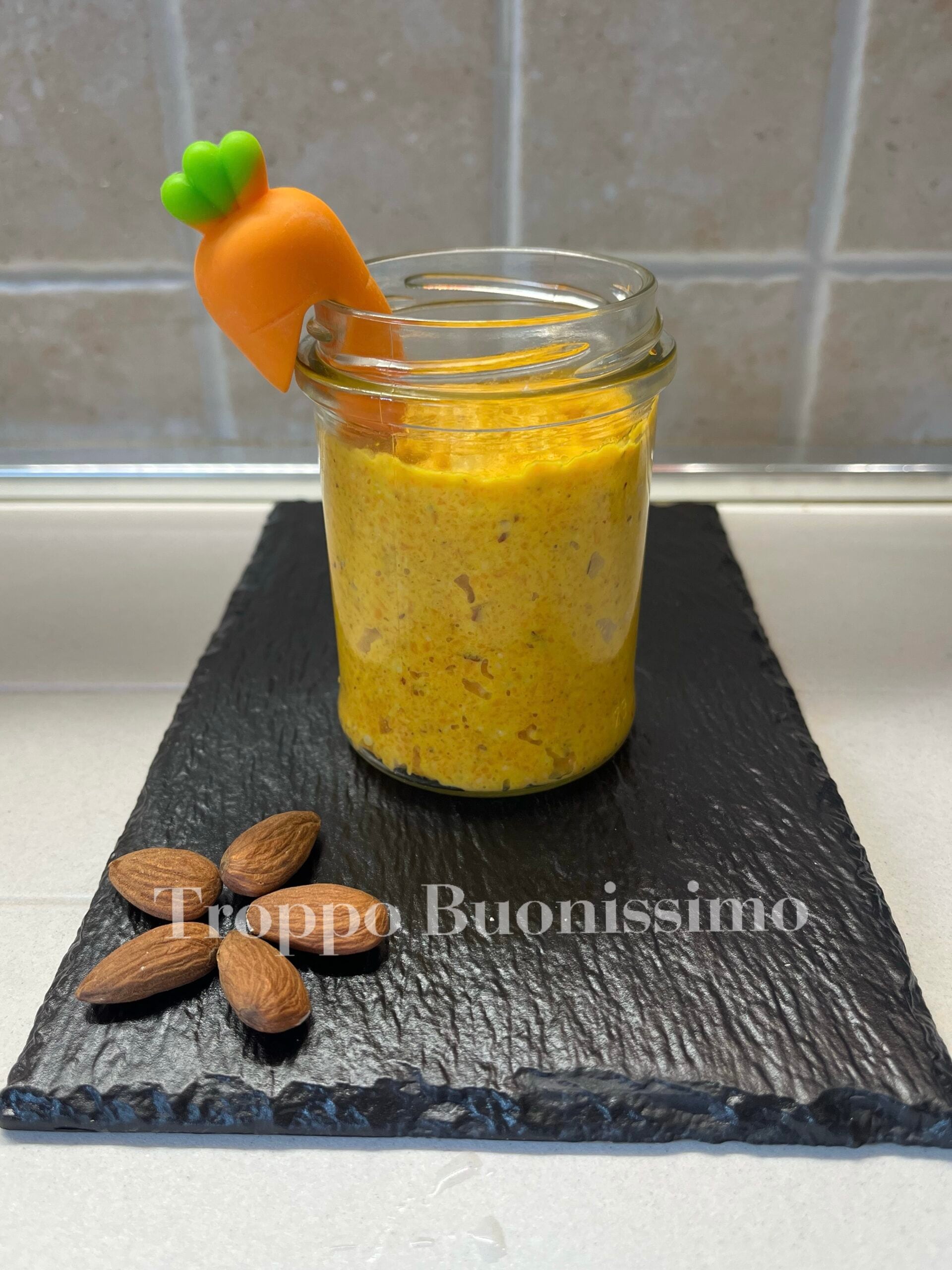 Karottenpesto