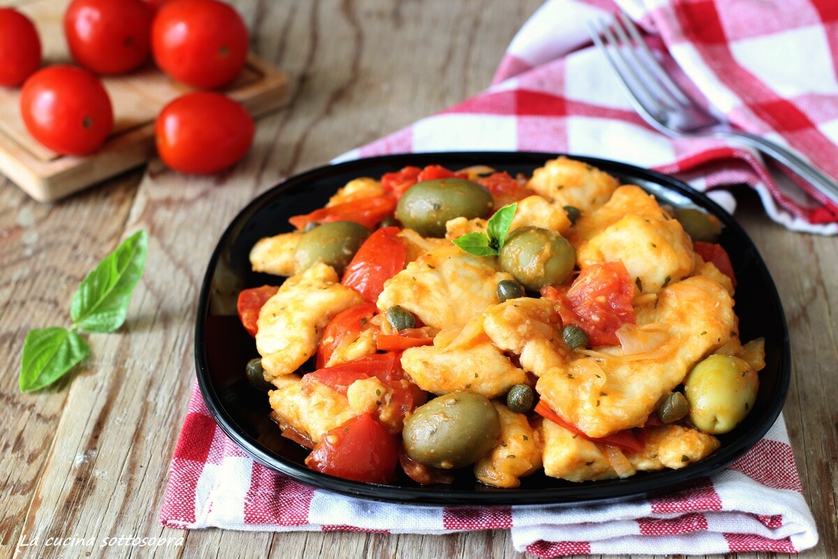 Hähnchen mit Kirschtomaten und Oliven