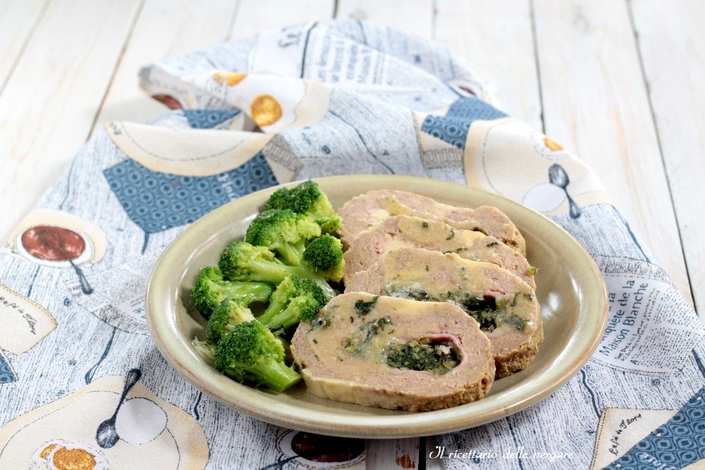 Gefüllter Hackbraten aus dem Ofen